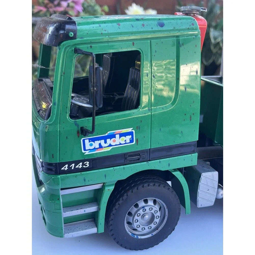 vintage 2001 Bruder Mercedes-Benz Actros Timber/Logging Truck (Model 4143